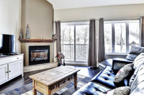 Condo 306 33 Chemin du Hameau by Les Chalets Alpins Stoneham